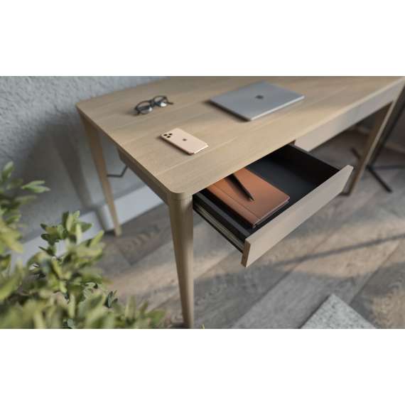 Skrivebord Match MK 139x71 cm - lys eik - beige