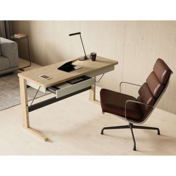 Skrivebord Ollie 131x56 cm - eik - med hyller