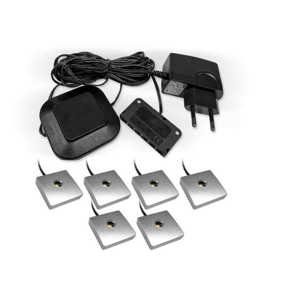 Vitrineskap Modesto - 92x149 cm - eik stille - svart matt - 2 dører