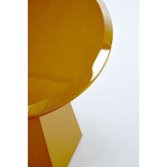 Sofabord LOCA - Ø50 cm - sennepsgul - lakkert MDF