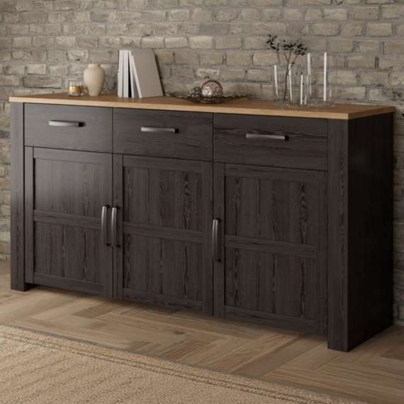 Skjenk Chisbury 166x87 cm - eik cabezone - eik riviera - 3 dører - 3 skuffer