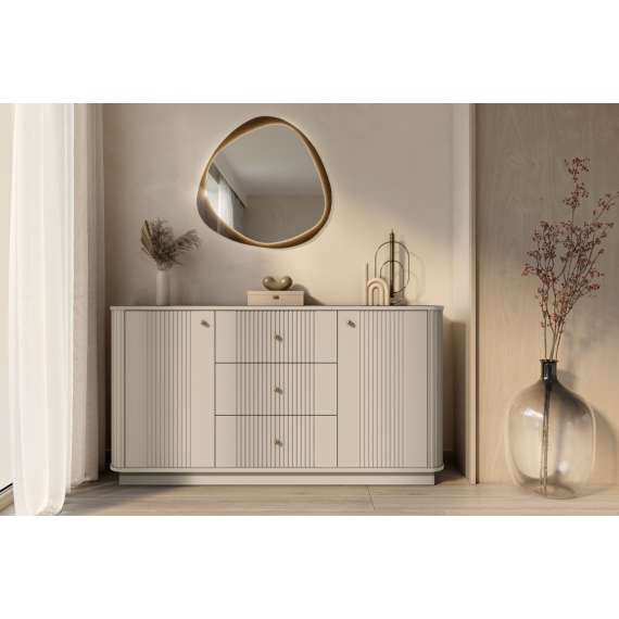 Skjenk Vesper - 160x77 cm - cashmere - 2 dører - 3 skuffer - sokkel