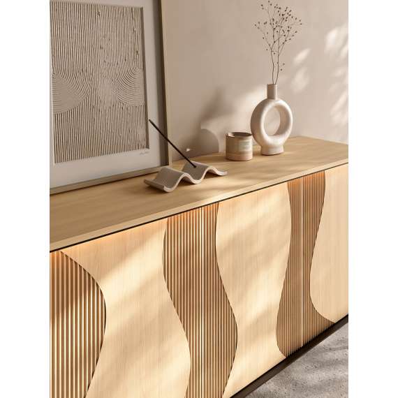 Skjenk Flow 167x85 cm - eik - med LED lys