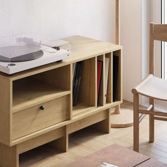 Tv-benk Kabe KTV1SW 90-120x60 cm - flere farger - vinylhylle