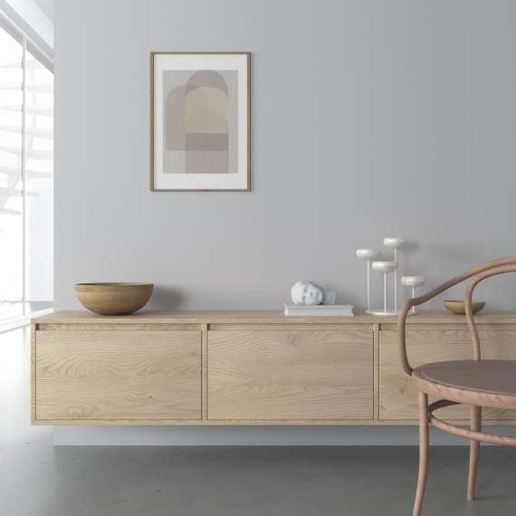 Tv-benk Ubbe WTV4K 150-180x37 cm - 3 dører - vegghengt