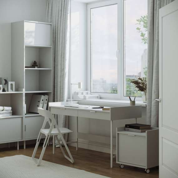 Reol Sigi 40-75x217 cm - med skap og hyller - flere farger